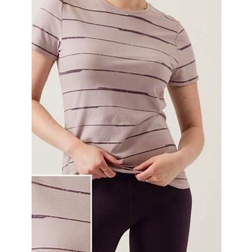 Athleta Outbound Tee S Purple Stripe Yoga Workout Stretchy Athleisure Running‎